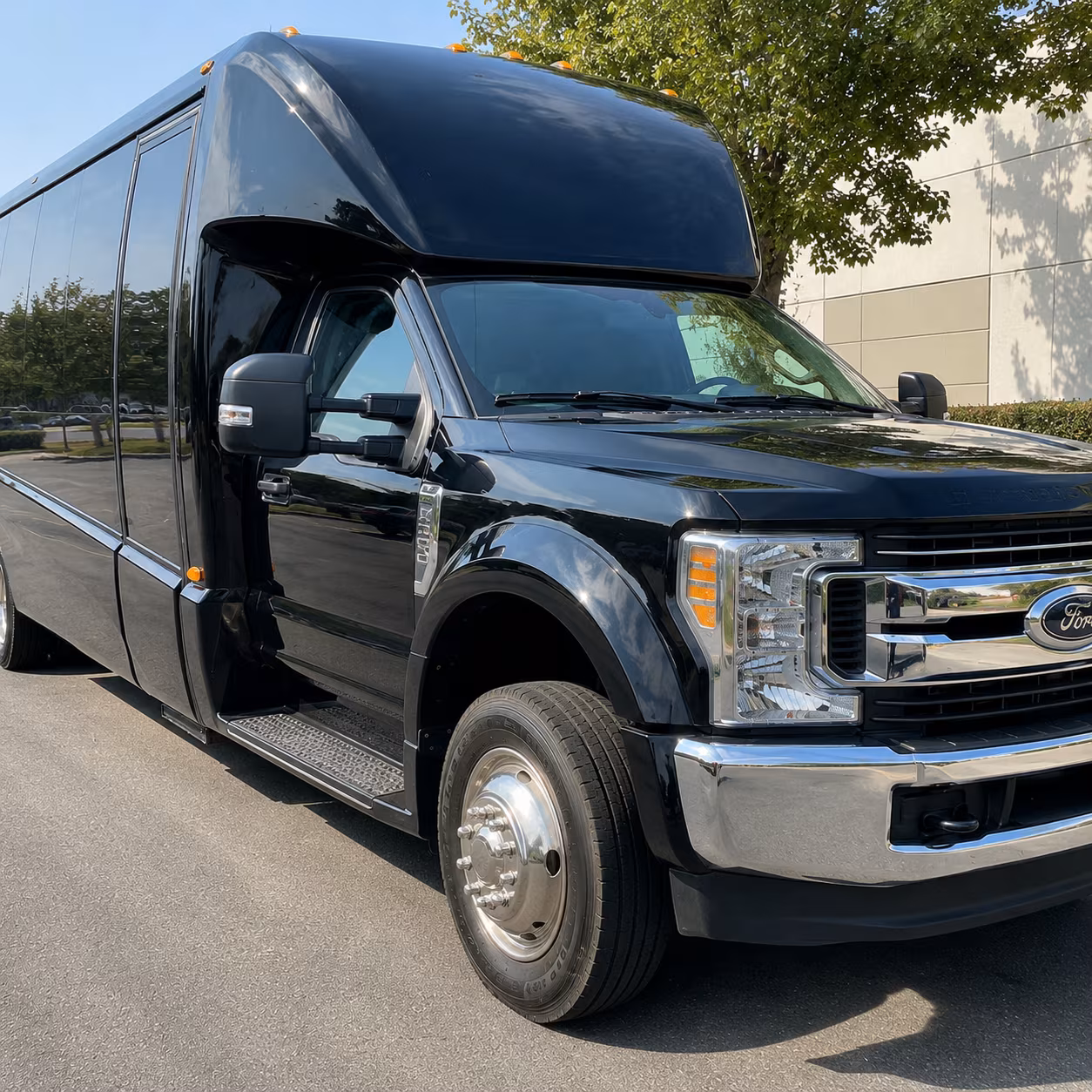 bus rentals to ontario reign hockey games at toyota arena