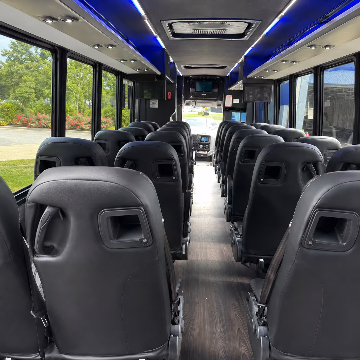 minibus rentals for small group prom transportation in ontario