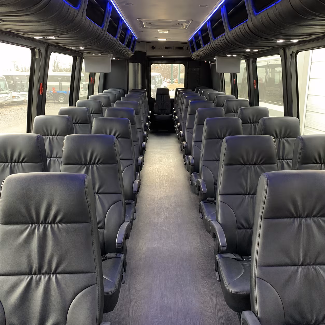 minibus wine tour rentals for bachelorette groups in ontario
