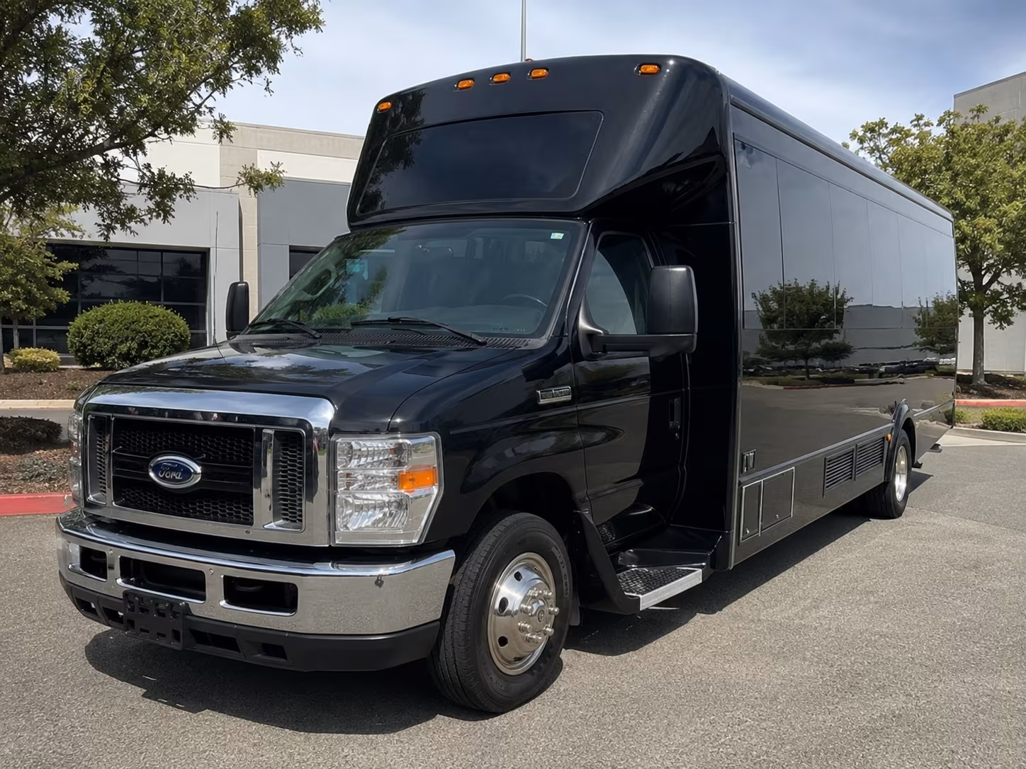 new years eve party bus rental